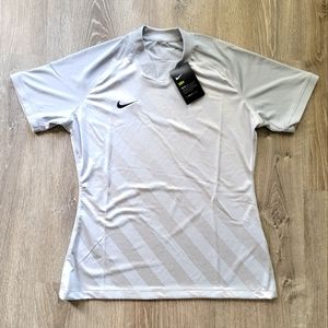 Nike Dri-Fit Soccer Challenge III Grey JerseyWomen's Size Large